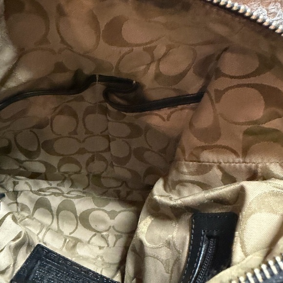 Coach Legacy Slim Duffle Black Leather Bag - Picture 6 of 10